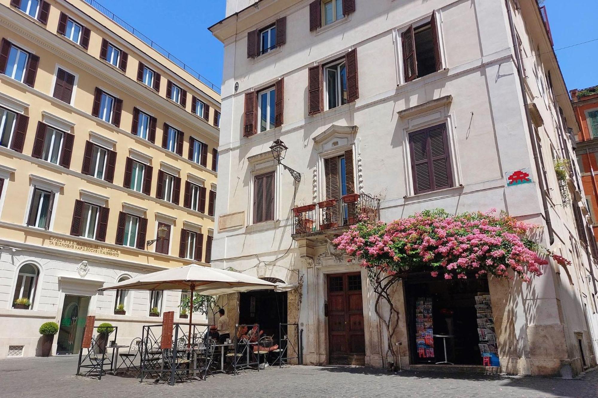 Colosseum Romantic Home Exterior photo